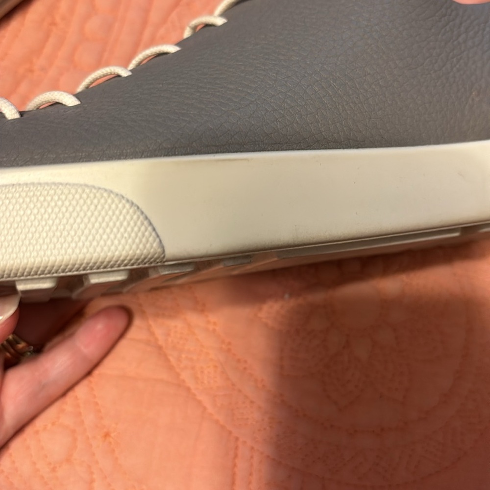 Ecco size 9 gray soft leather sneakers. Only worn a few times. - Picture 11 of 12